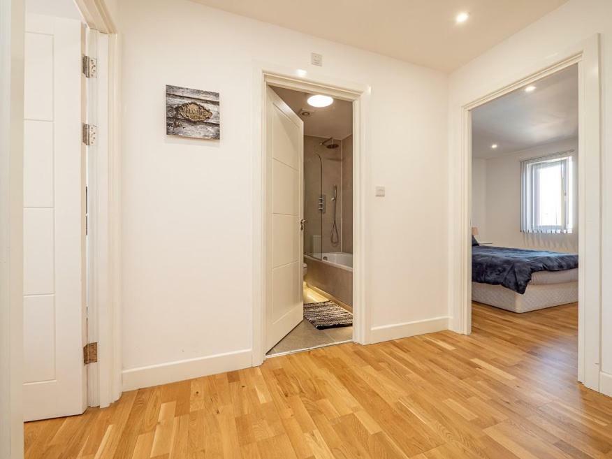 Easystay Slough Central Free Parking Екстериор снимка