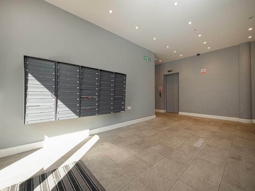 Easystay Slough Central Free Parking Екстериор снимка